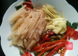 酸萝卜爆炒腰花的做法图解1