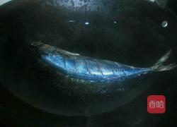 煎焖池鱼的做法图解3