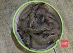 水煮虾的做法图解1
