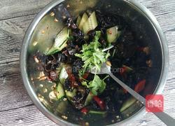 青瓜拌木耳的做法图解12