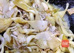 彩椒平菇炒肉片的做法图解4