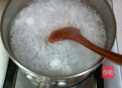 椰浆黄桃西米露的做法图解3