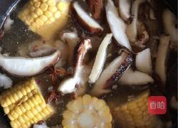 玉米脊骨汤的做法图解5