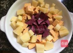 三薯粉蒸肉的做法图解2