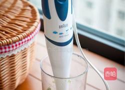 槐花饺子的做法图解1