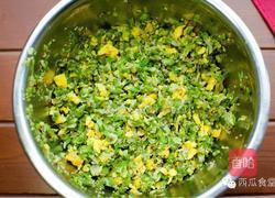 槐花饺子的做法图解2