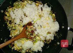 黄金炒饭的做法图解6