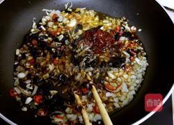 牛肉酱香拌面的做法图解4