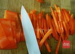 炒胡萝卜的做法图解1