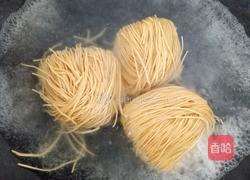 芝麻捞面的做法图解1