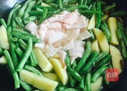 猪肉皮炖豆角、土豆～的做法图解10