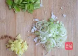 Illustration of how to make beans and potatoes stewed rice 2