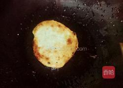 香脆芝麻韭菜饼的做法图解8