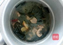 酸菜老鸭汤的做法图解4