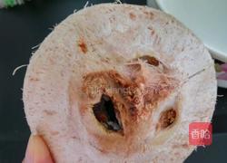 泰国椰王乌鸡汤的做法图解3