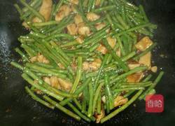 鸡丁豆角的做法图解3