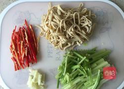 素炒千张丝的做法图解1