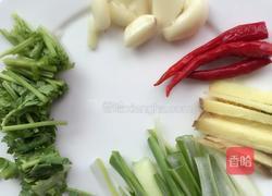 红烧小鲈鱼的做法图解1