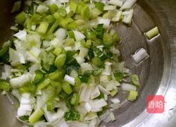 葱花油饼的做法图解2