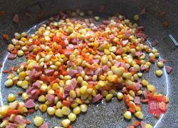 火腿炒玉米的做法图解8