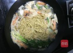 鲜虾虾子面的做法图解8