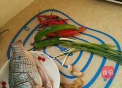 清煎煮福寿辣椒鱼的做法图解1