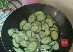 青瓜椒炒瘦肉的做法图解6