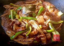 腐竹红烧肉的做法图解8