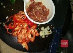 黄瓜炒瘦肉的做法图解3