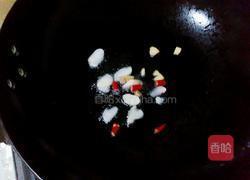 腰果百合炒虾仁的做法图解3