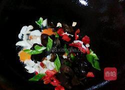 腰果百合炒虾仁的做法图解4