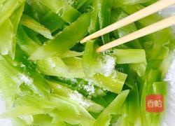 凉拌莴笋的做法图解5