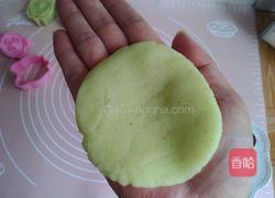 卡通猕猴桃冰皮月饼的做法图解7