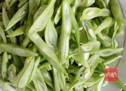 四季豆炒肉片的做法图解1