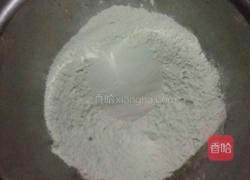 肉松韭菜饼的做法图解3