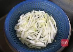 酸辣白菜的做法图解4