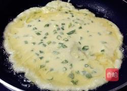 鸡蛋葱油饼的做法图解8