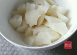 冰糖雪梨的做法图解2