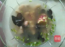 木耳菱角玉米骨头汤的做法图解11