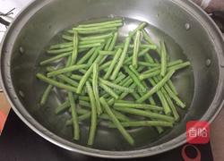 凉拌豆角的做法图解3