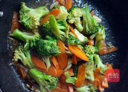 耗油西蓝花的做法图解7