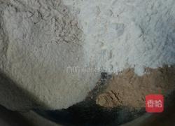 玉米面馒头的做法图解1