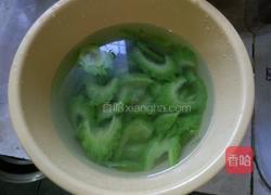 糖醋拌苦瓜的做法图解4