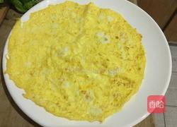 培根生菜鸡蛋卷的做法图解5