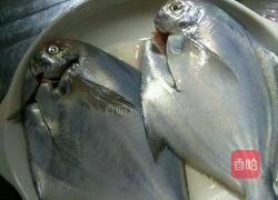 清蒸鲳鱼的做法图解2