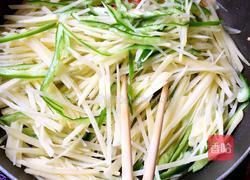 酸辣青椒土豆丝的做法图解4