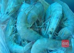 水煮虾的做法图解1