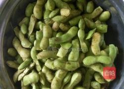 凉拌毛豆的做法图解2