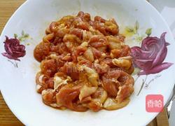 秋葵炒肉的做法图解3