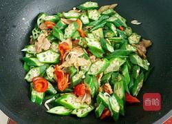 秋葵炒肉的做法图解8